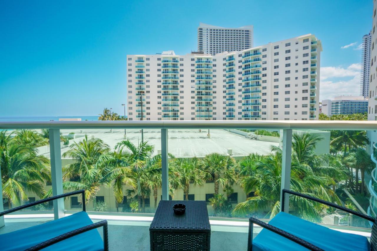 Modern 1 Bdr Oceanview With Direct Beach Access! ハリウッド エクステリア 写真