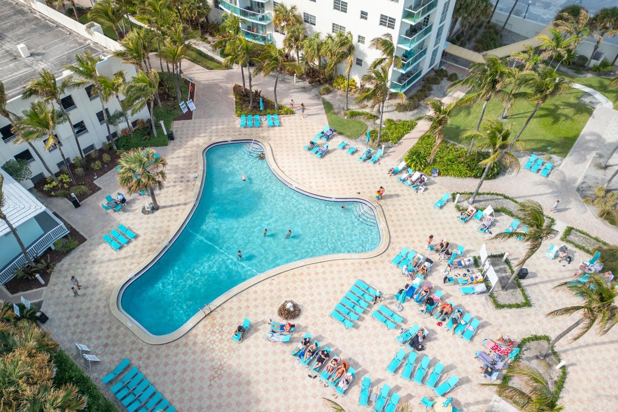 Modern 1 Bdr Oceanview With Direct Beach Access! ハリウッド エクステリア 写真