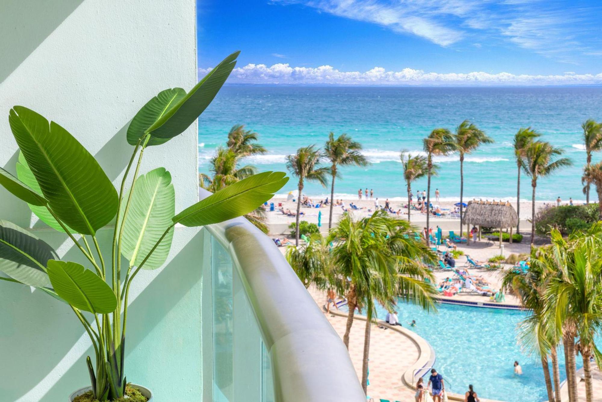 Modern 1 Bdr Oceanview With Direct Beach Access! ハリウッド エクステリア 写真